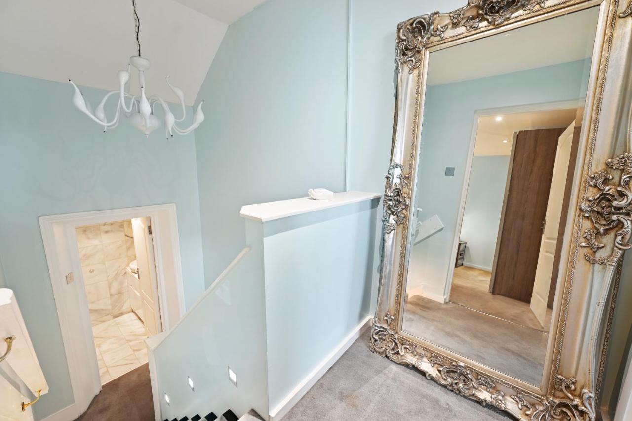 Hampstead Opulence Apartment - Luxurious Split Level Property Лондон Екстериор снимка